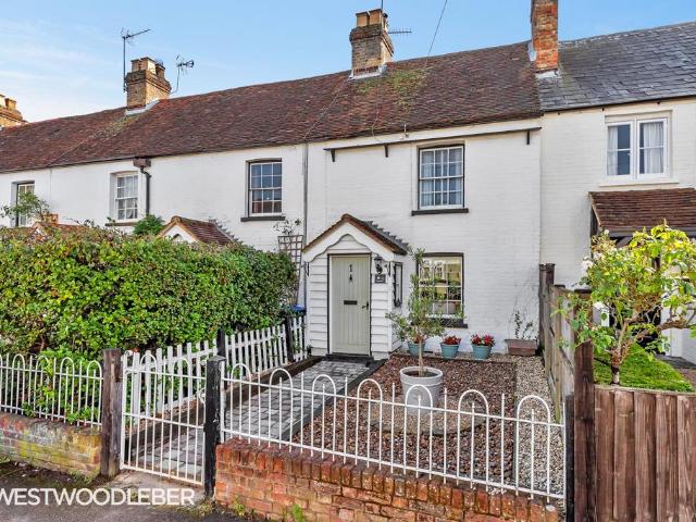 2 bedroom terraced house for sale