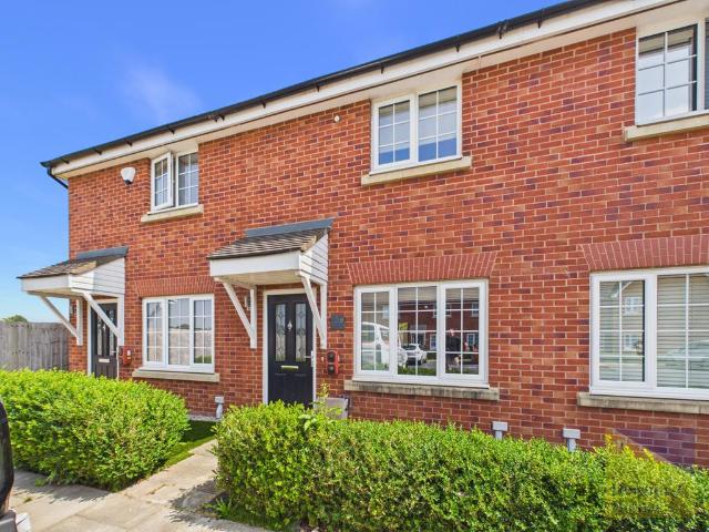 2 bedroom terraced house for sale