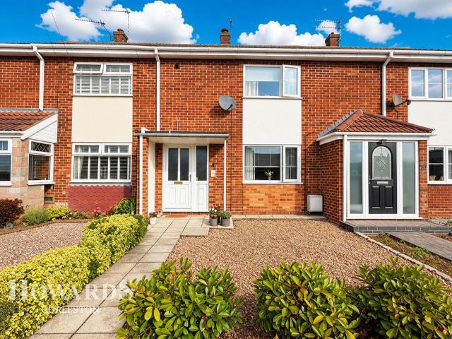 2 bedroom terraced house for sale