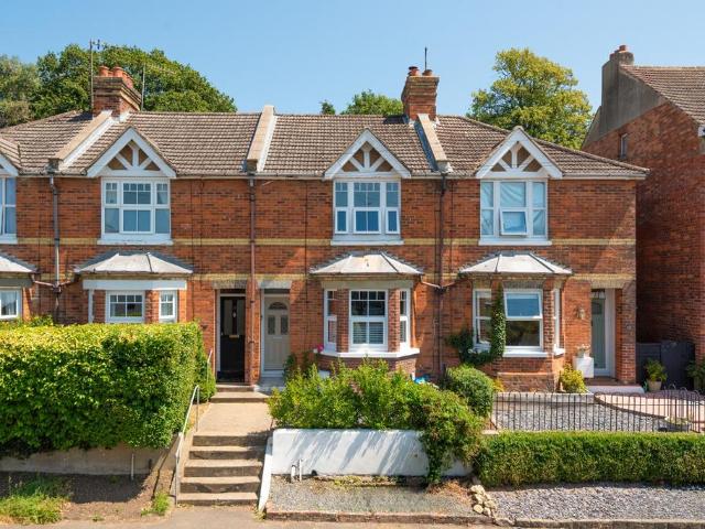 2 bedroom terraced house for sale