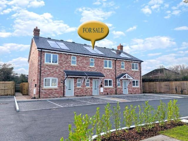 3 bedroom terraced house for sale