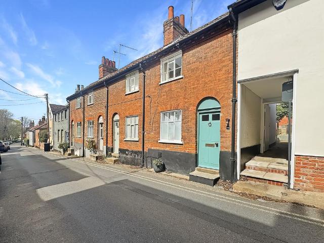 2 bedroom terraced house for sale