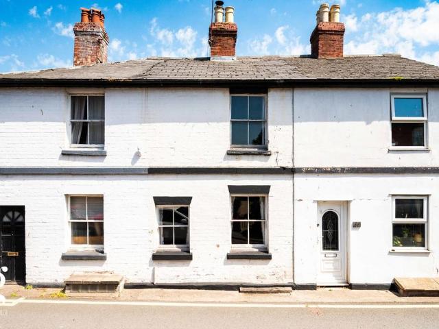2 bedroom terraced house for sale