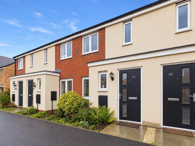 2 bedroom terraced house for sale
