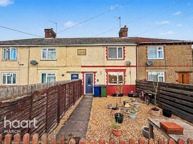 2 bedroom terraced house for sale