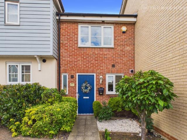 2 bedroom terraced house for sale