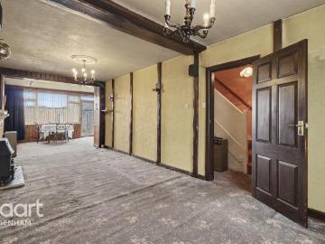 2 bedroom terraced house for sale