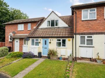 2 bedroom terraced house for sale