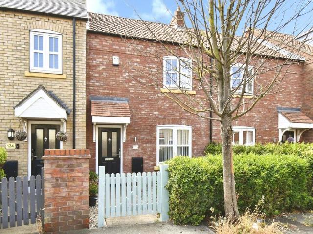 2 bedroom terraced house for sale