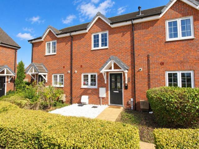 2 bedroom terraced house for sale