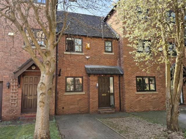 2 bedroom terraced house for sale
