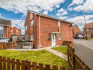 2 bedroom semi detached house for sale