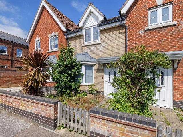 2 bedroom terraced house for sale