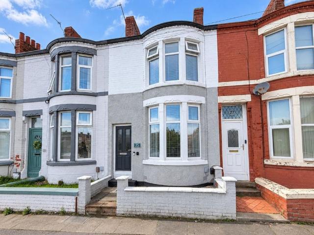 2 bedroom terraced house for sale