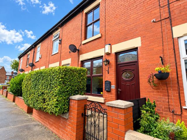 2 bedroom terraced house for sale