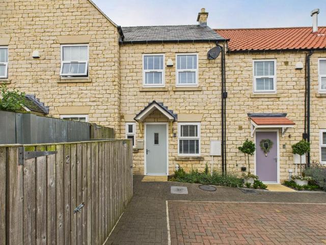 2 bedroom terraced house for sale