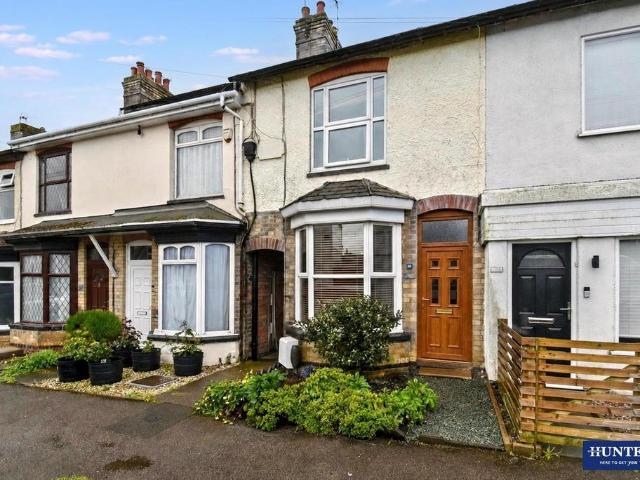 2 bedroom terraced house for sale