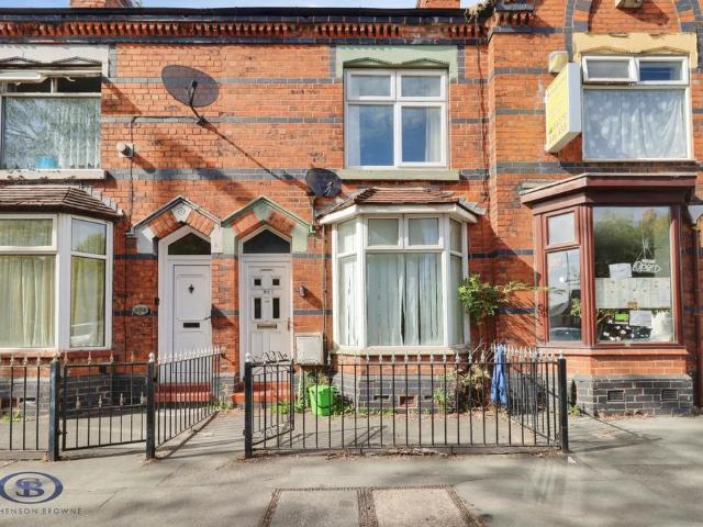 2 bedroom terraced house for sale