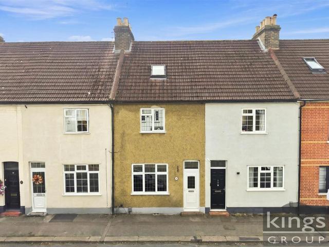 2 bedroom terraced house for sale