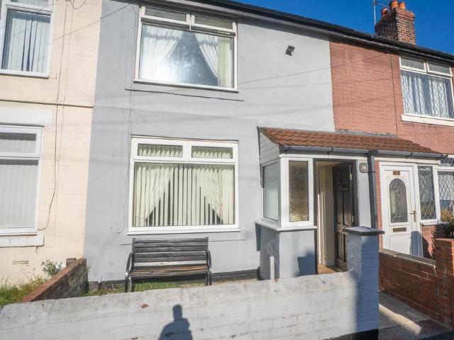 2 bedroom terraced house for sale