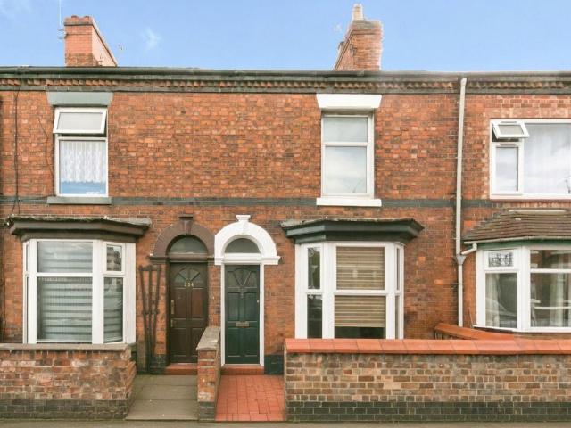 2 bedroom terraced house for sale