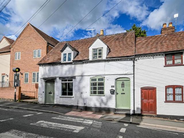 2 bedroom terraced house for sale