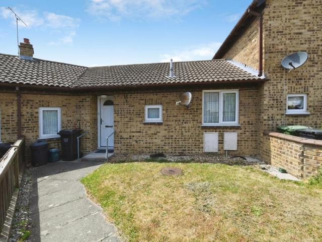 2 bedroom bungalow for sale