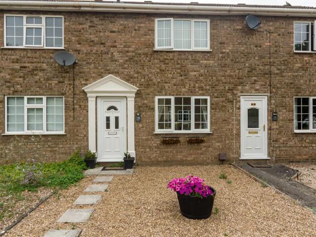 2 bedroom terraced house for sale