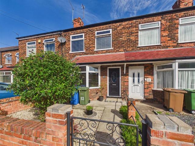 2 bedroom terraced house for sale