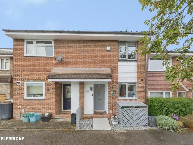 2 bedroom terraced house for sale