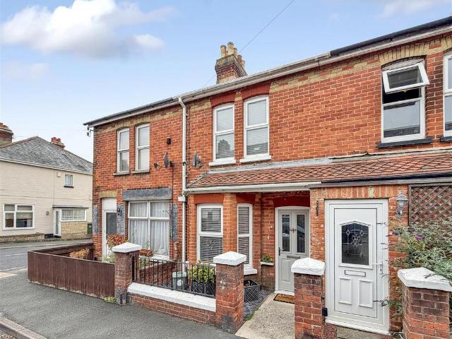 2 bedroom terraced house for sale