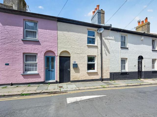 2 bedroom terraced house for sale