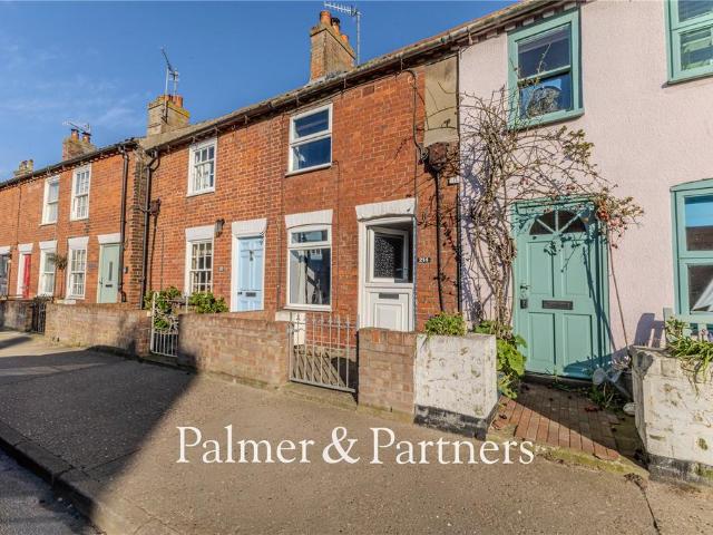2 bedroom terraced house for sale