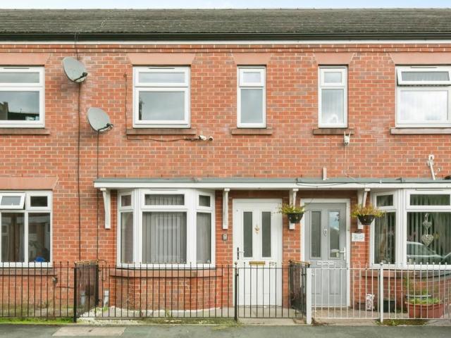 2 bedroom terraced house for sale