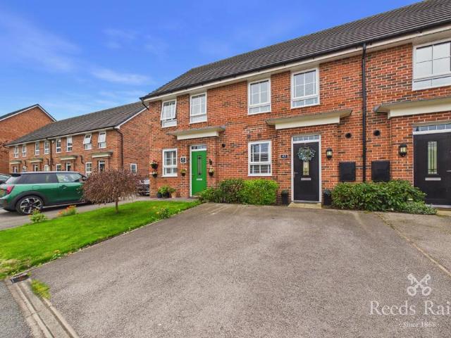2 bedroom terraced house for sale