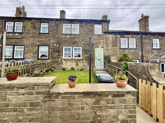 2 bedroom terraced house for sale