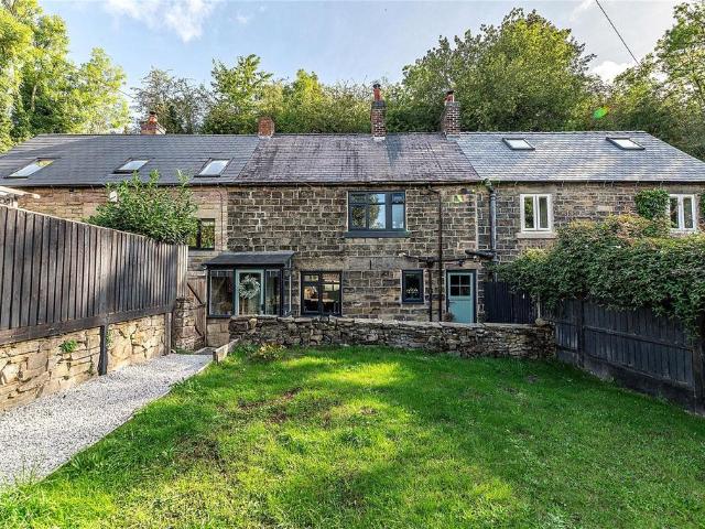 2 bedroom terraced house for sale