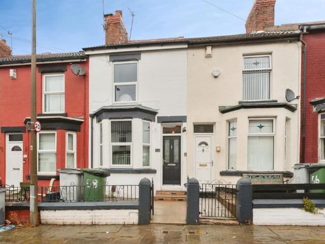 2 bedroom terraced house for sale