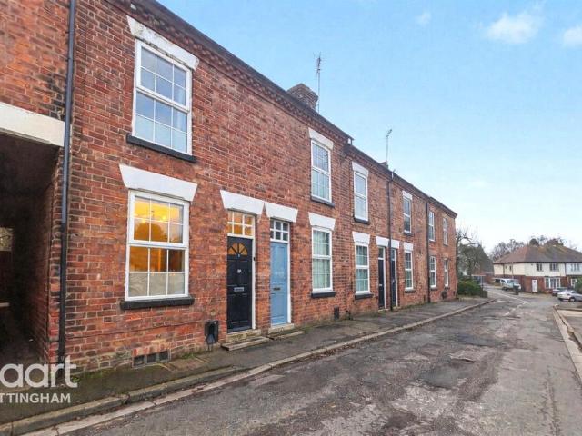 2 bedroom terraced house for sale