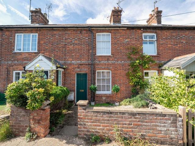 2 bedroom terraced house for sale