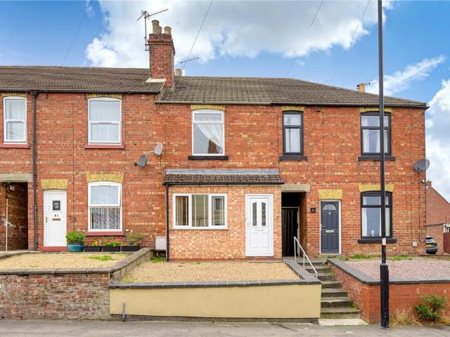2 bedroom terraced house for sale
