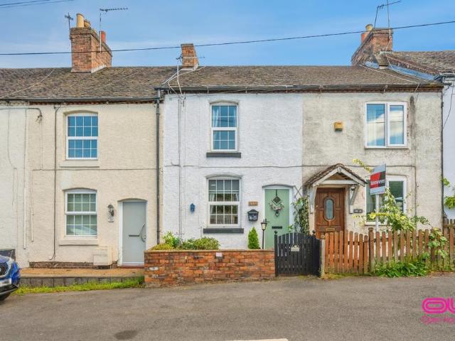 2 bedroom terraced house for sale