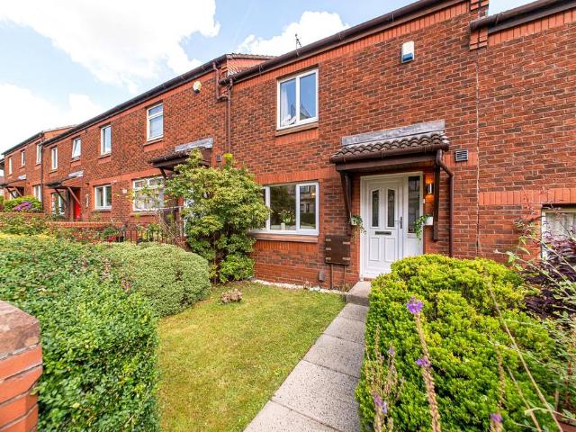 2 bedroom terraced house for sale
