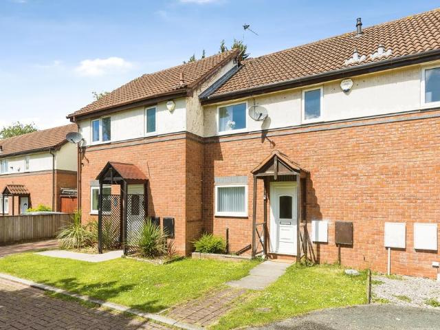 2 bedroom terraced house for sale