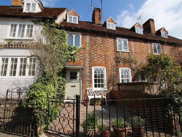 2 bedroom terraced house for sale