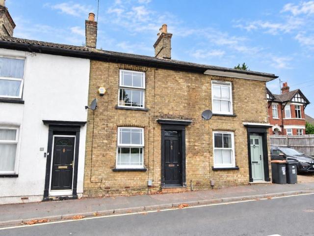 2 bedroom terraced house for sale
