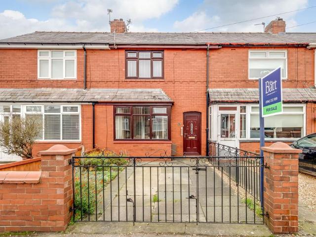 2 bedroom terraced house for sale