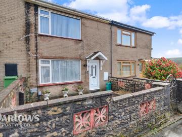 2 bedroom terraced house for sale