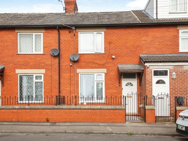2 bedroom terraced house for sale