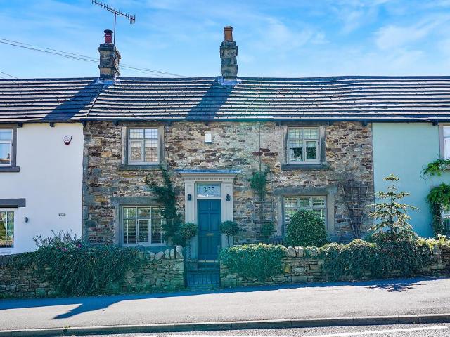 2 bedroom terraced house for sale